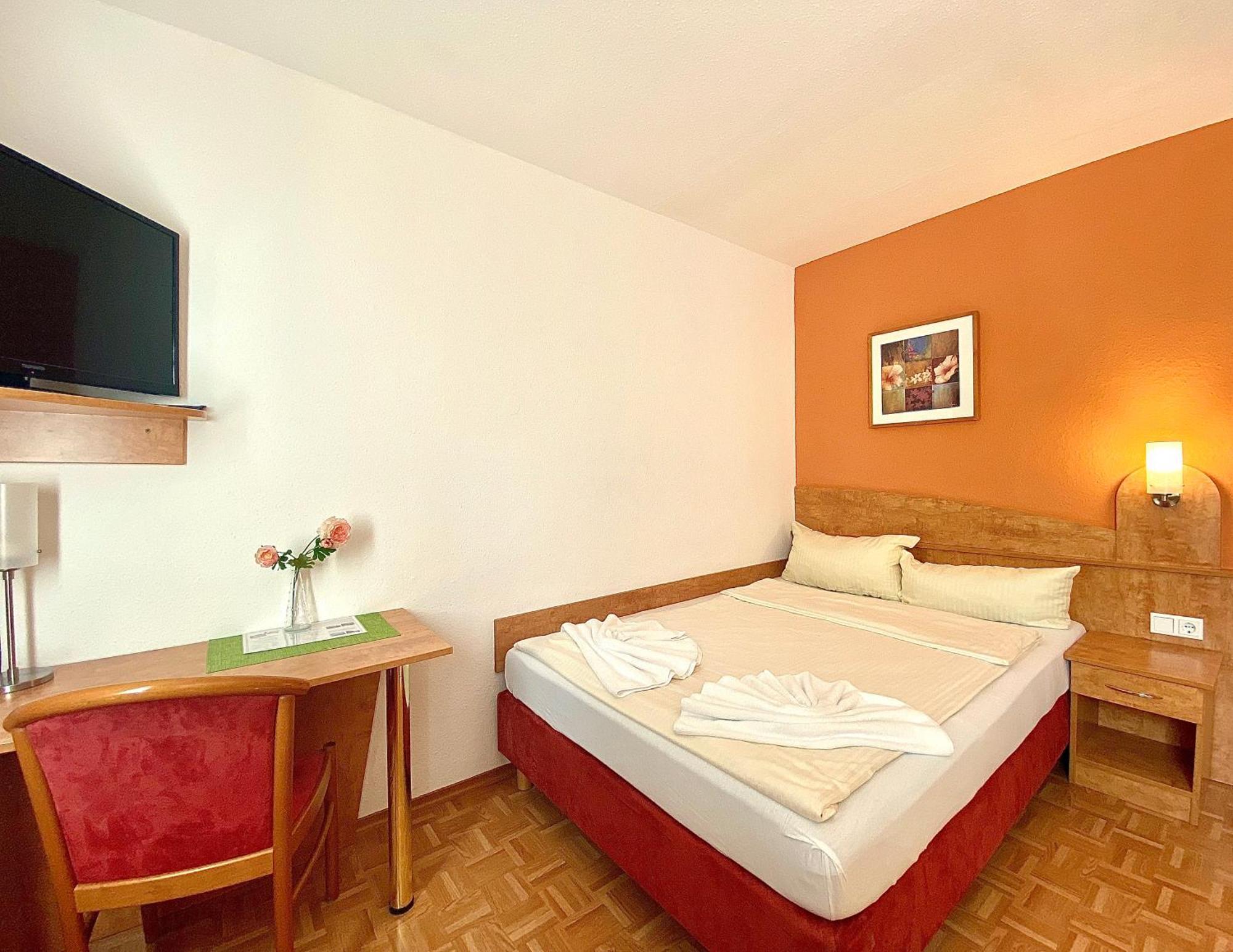 Hotel Gasthof Rose غنزبرغ المظهر الخارجي الصورة